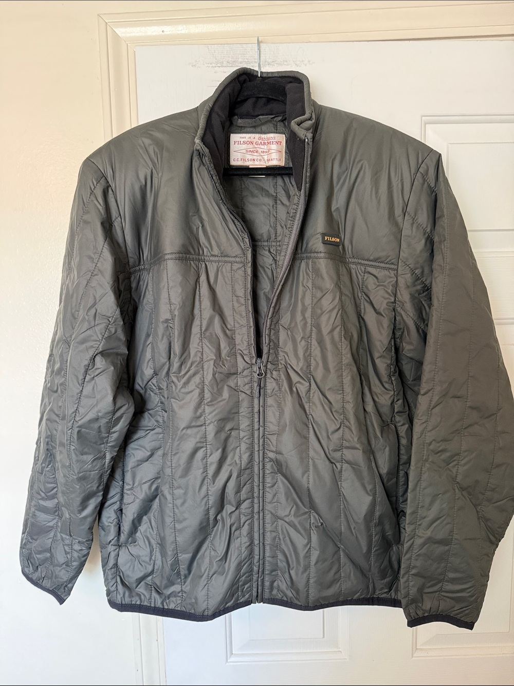 Filson Men's Quilted Insulated Jacket - Charcoal Gray